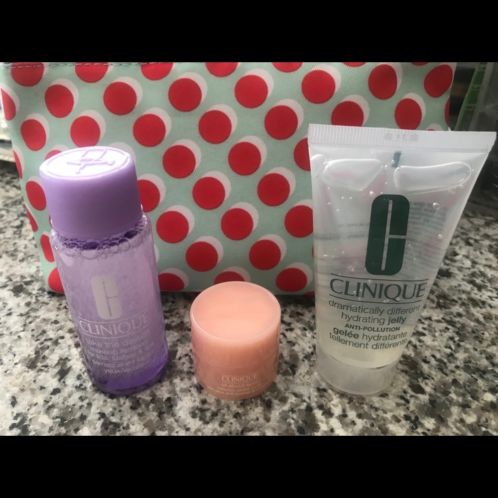 Clinique Bundle - Picture 3 of 5